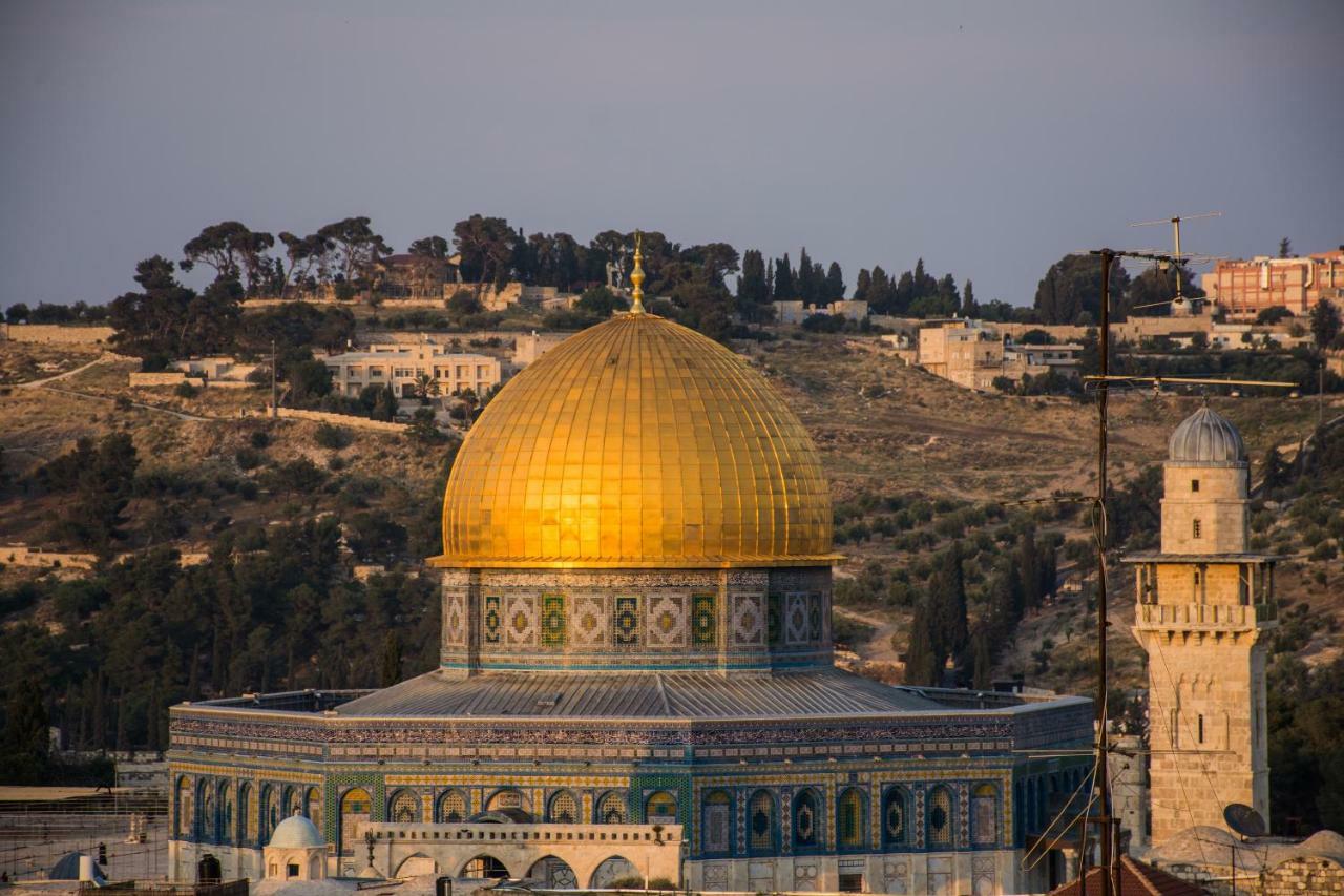 Into Jerusalem Heart Ngoại thất bức ảnh